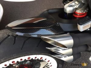 MV AGUSTA BRUTALE 800 DRAGSTER F3 675 800 CARBON FIBRE REAR HUGGER MUDGUARD