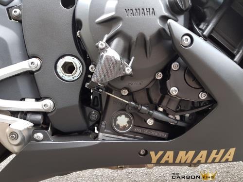 YAMAHA R1 CARBON FIBRE CLUTCH ACTUATOR GUARD 2004-2014 LEVER IN TWILL WEAVE