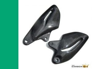 TRIUMPH STREET TRIPLE 2013-16 CARBON FIBRE RIDER HEEL GUARDS IN PLAIN WEAVE