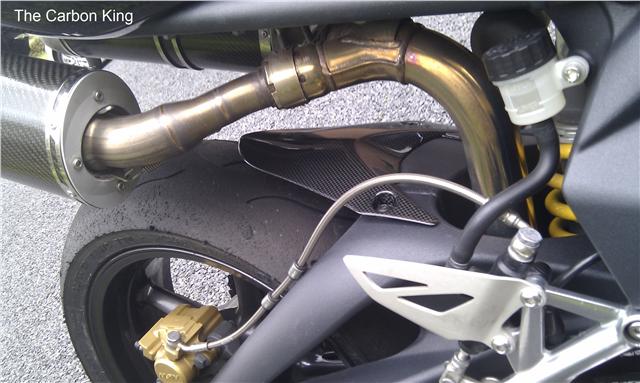 Carbon Fiber Rear Hugger For Triumph Daytona 675 & Street Triple 2006-2012 – Glossy Black, Pre-Drilled, Bestem