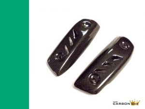 https://shared1.ad-lister.co.uk/UserImages/dccdce45-84a2-4984-a788-dd7d038e16de/Img/triumph_2/triumph-speee-triple-carbon-radiator-guards-in-plain-weave-2016-to-20.jpg