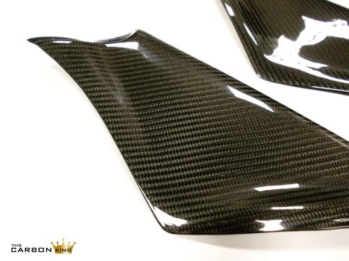 ducati-996-carbon-tank-side-panels-by-the-carbon-king.jpg