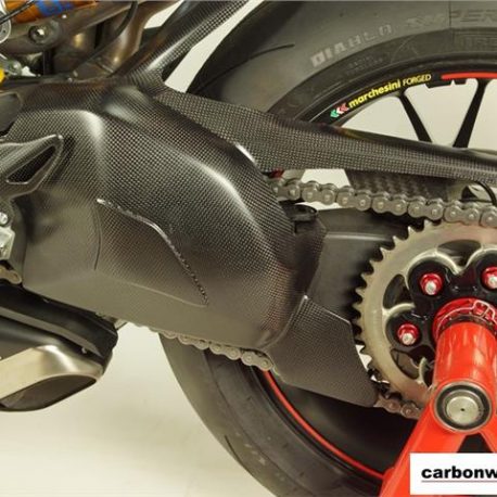 ducati-panigale-fitted-swingarm-cover-from-carbonworld-uk.jpg