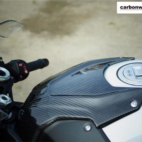 bmw-s1000rr-2019-carbon-tank-cover-fitted-by-carbonworld-uk.jpg