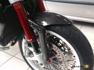https://shared1.ad-lister.co.uk/UserImages/dccdce45-84a2-4984-a788-dd7d038e16de/Img/mv_agusta/mv-brutale-800-dragster-carbon-fibre-front-fender.jpg